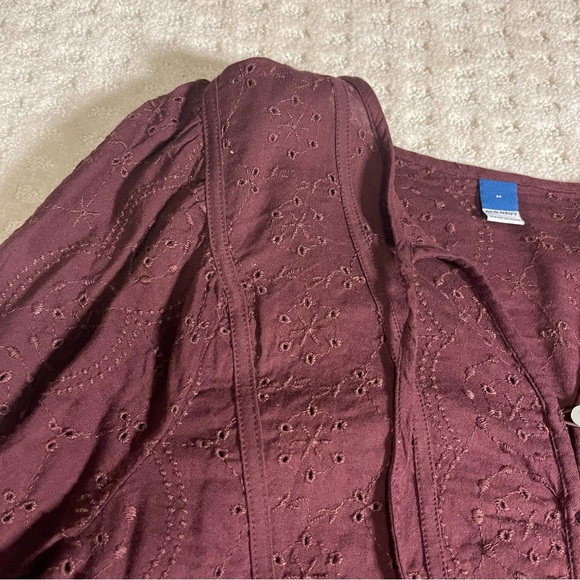 Old Navy burgundy eyelet long sleeve blouse - Picture 12 of 15